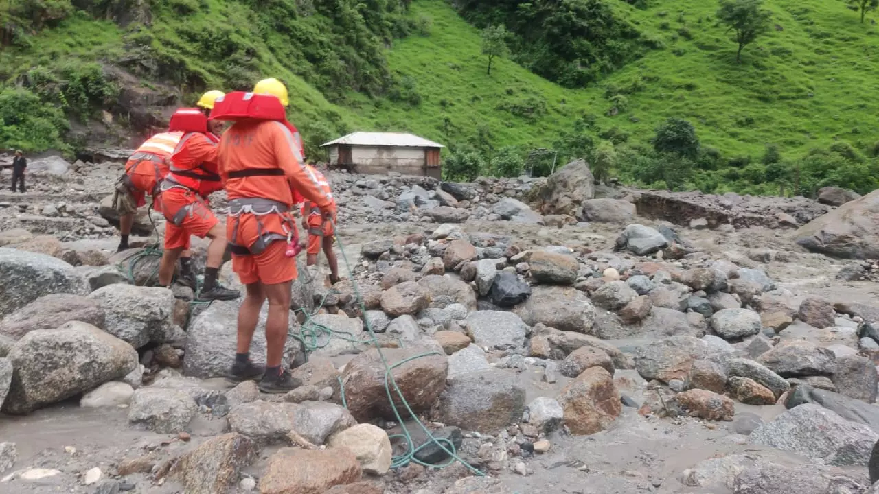 Rains Wreak Havoc In Himachal Pradesh, Three Killed, 40 Missing Rains Wreak Havoc In Himachal Pradesh, Three Killed, 40 Missing