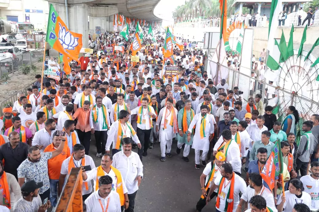 BJP-JDS begin week-long padayatra to Mysuru BJP-JDS begin week-long padayatra to Mysuru
