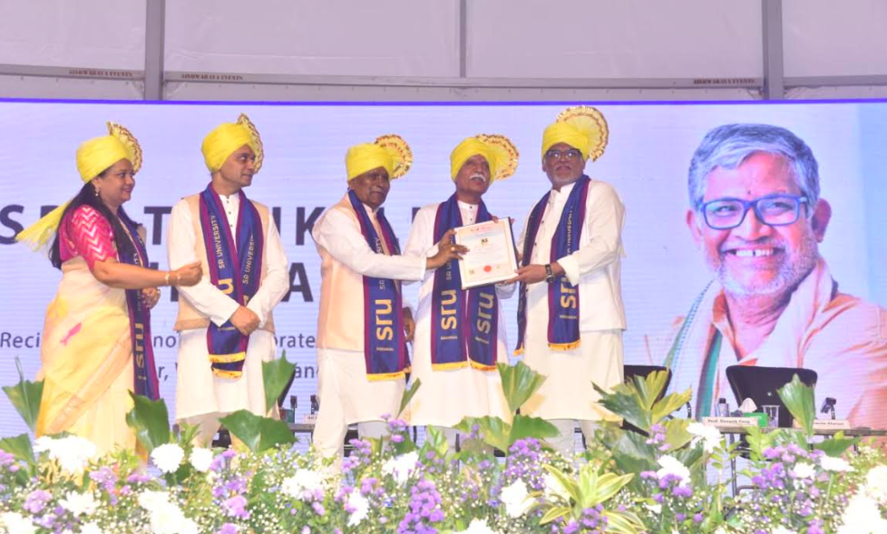 Telangana: CYIENT Founder Shares Success Mantras at SR University Convocation Telangana: CYIENT Founder Shares Success Mantras at SR University Convocation