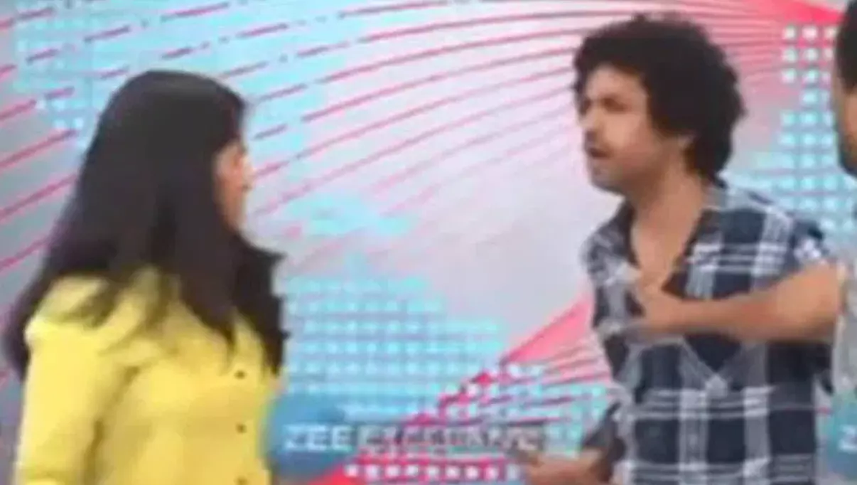 Tollywood actress throws chappal at RJ Tollywood actress throws chappal at RJ