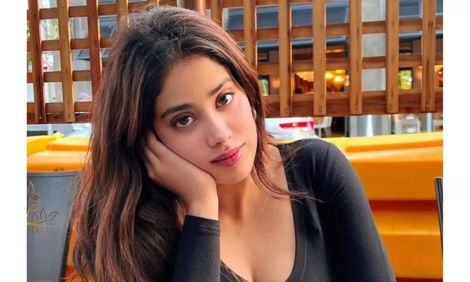 Janhvi Set For Superstardom In Telugu Film Industry Janhvi Set For Superstardom In Telugu Film Industry
