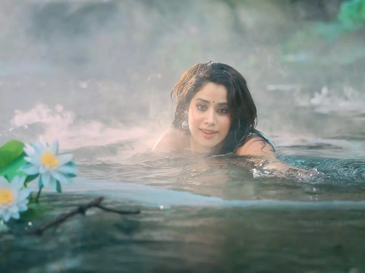 Devara Song Perfectly Captures NTR-Janhvi Chemistry