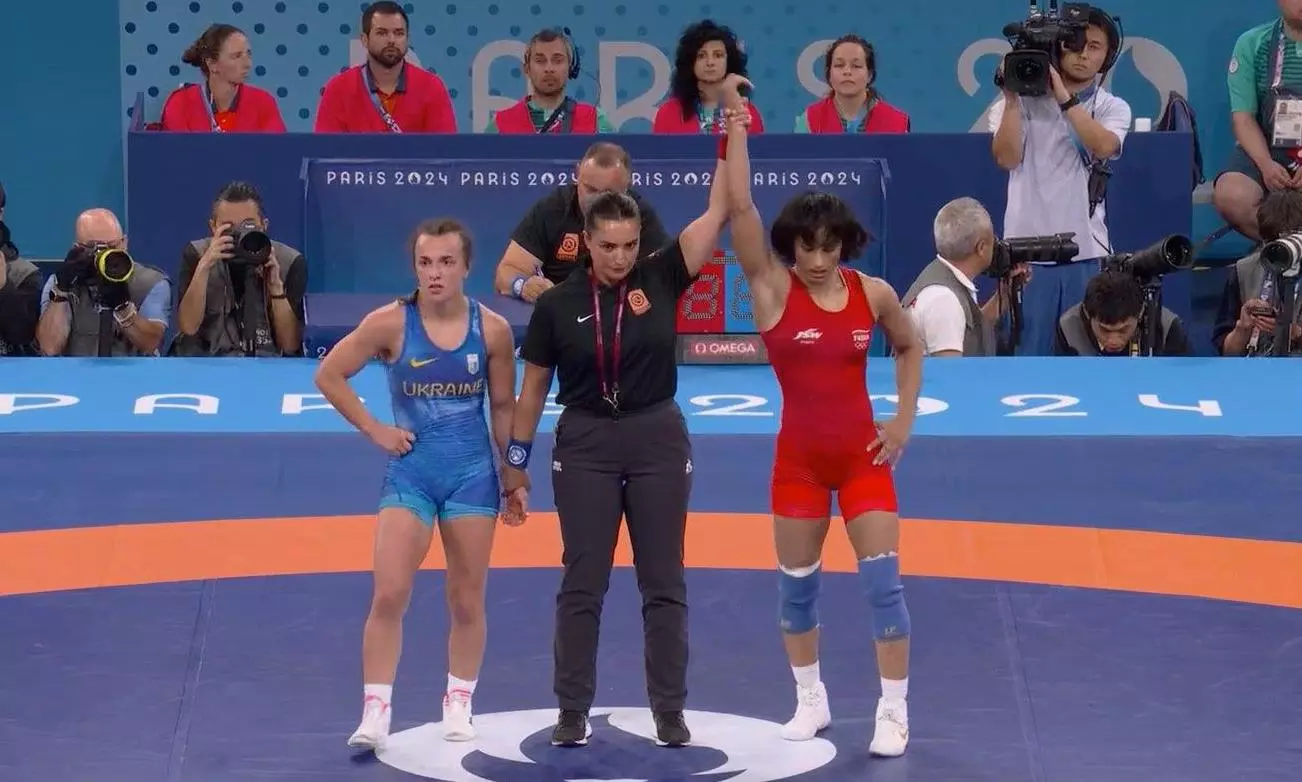 Star grappler Vinesh enters maiden Olympic semi-final Star grappler Vinesh enters maiden Olympic semi-final