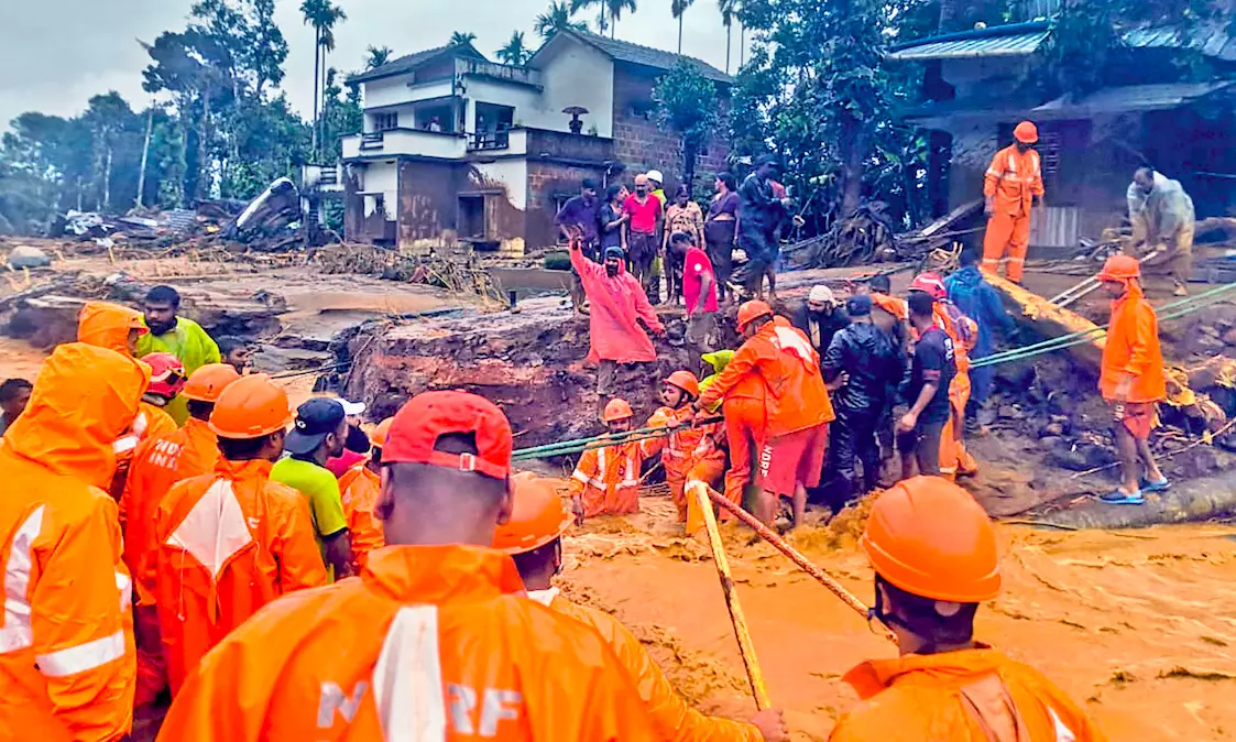 Over 1,000 Personnel Intensify Rescue and Search Operation Over 1,000 Personnel Intensify Rescue and Search Operation
