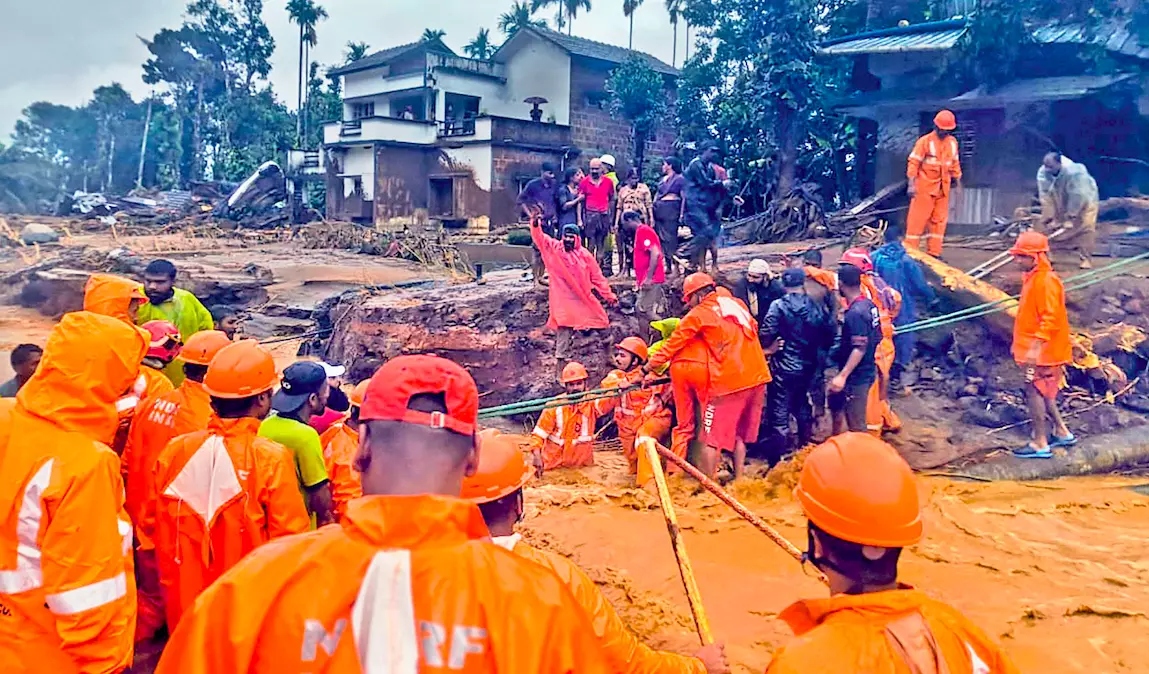 Over 1,000 Personnel Intensify Rescue and Search Operation Over 1,000 Personnel Intensify Rescue and Search Operation
