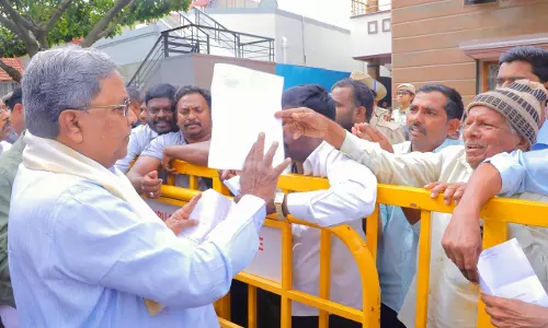 Karnataka CM confident of Governor acting as per Constitution