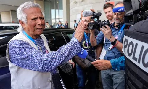 DC Edit | Yunus keeps Bangladesh on the mend