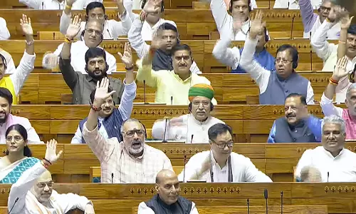 Waqf Amendment Bill Sparks Debate; Govt, Oppn Clash in Lok Sabha