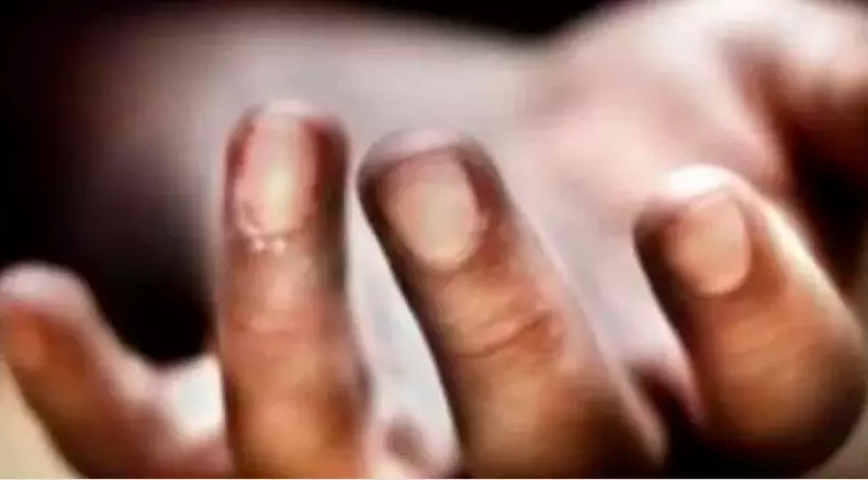 Junior Doctor Found Dead at Kolkata Hospital, Protest Erupts Junior Doctor Found Dead at Kolkata Hospital, Protest Erupts