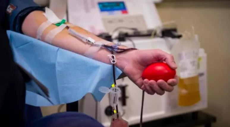 Wedding turns into blood donation camp Wedding turns into blood donation camp