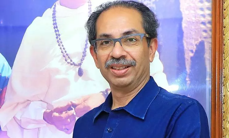 MNS Workers Attack Uddhav’s Convoy in Thane MNS Workers Attack Uddhav’s Convoy in Thane