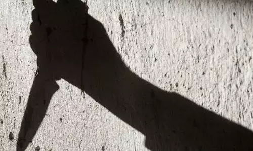 Hyderabad: Man High on Ganja Kills Wife, Takes Body to OGH