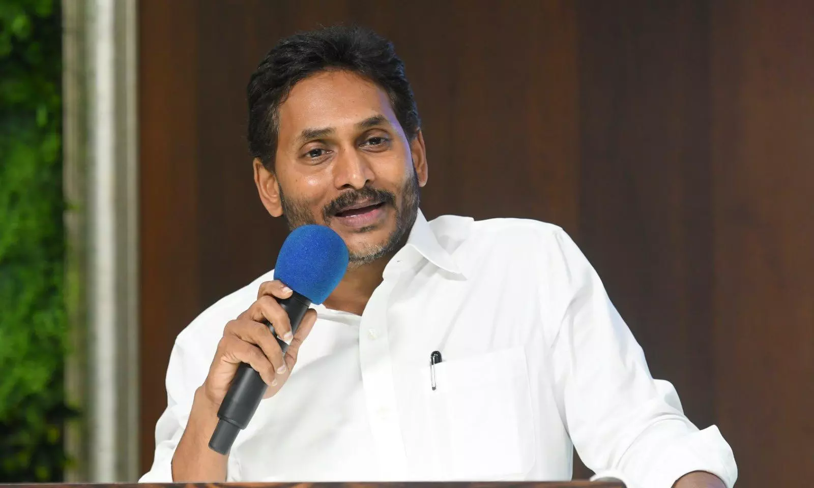 Jagan Slam Naidu Govt Over Education Failures Jagan Slam Naidu Govt Over Education Failures