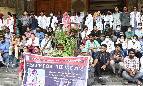 Indefinite Strike by Telangana Doctors in Solidarity with Kolkata Rape Victim Indefinite Strike by Telangana Doctors in Solidarity with Kolkata Rape Victim