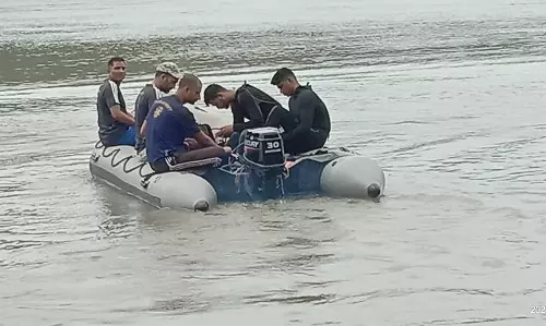 Karnataka: Truck Parts Recovered from Gangavali River After Landslide