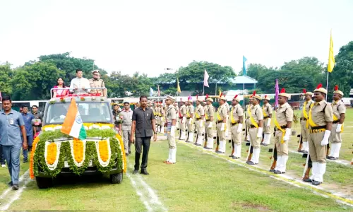 Patriotic fervour marks I-Day fete in Karimnagar