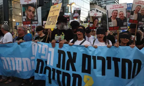 Gaza Ceasefire Talks Resume in Doha as Deaths Top 40,000