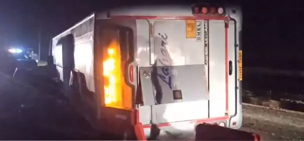 20 Occupants of TSRTC Bus Hurt After Bus Tilts in Addanki 20 Occupants of TSRTC Bus Hurt After Bus Tilts in Addanki