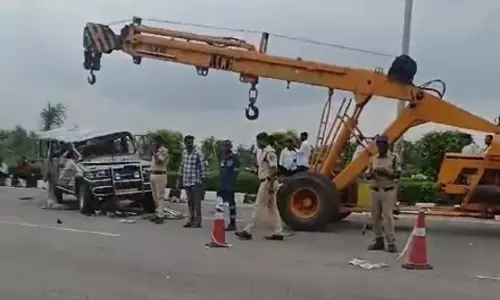 Four Dead in Outer Ring Road Crash Near Hyderabad