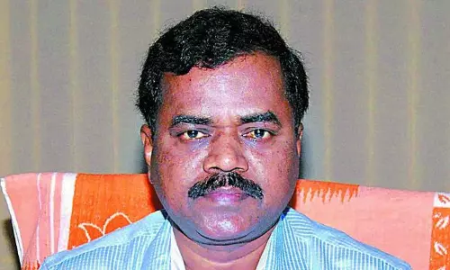 Dana Kishore Expresses Anger Over Potholes in Jubilee Hills