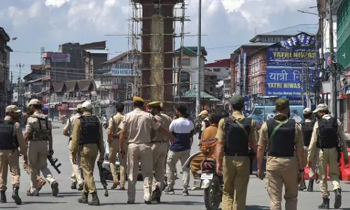J&K Orders Massive Reshuffle in Admin, Police Hours Before Poll Schedule Announcement; Opposition Smells Rat