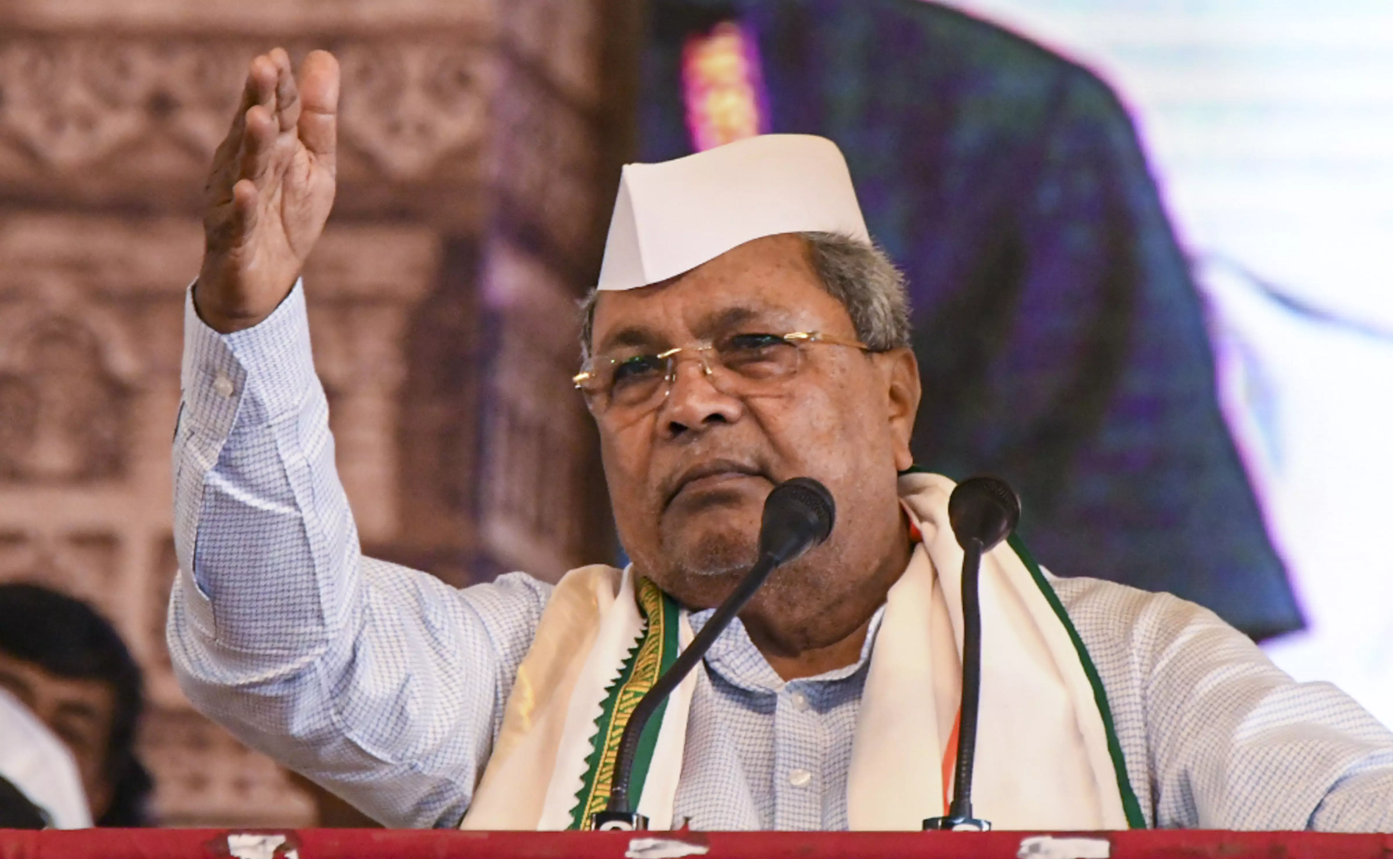 Karnataka: Congress Leaders Slam Guv Over Prosecution Approval Against CM Siddaramaiah