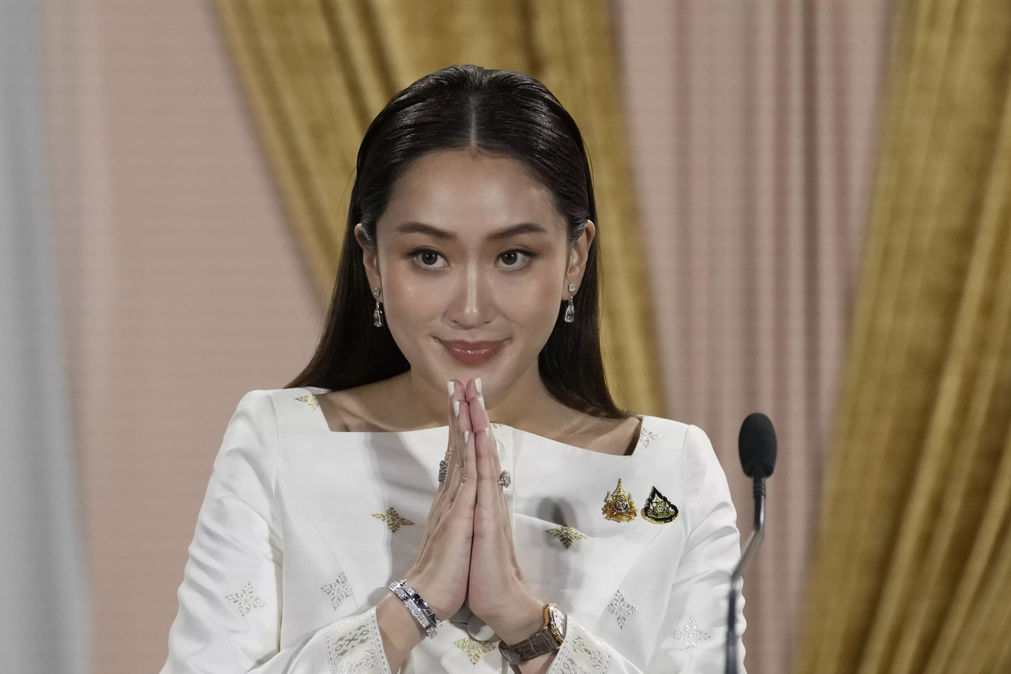 Paetongtarn Shinawatra takes office as Thailand prime minister