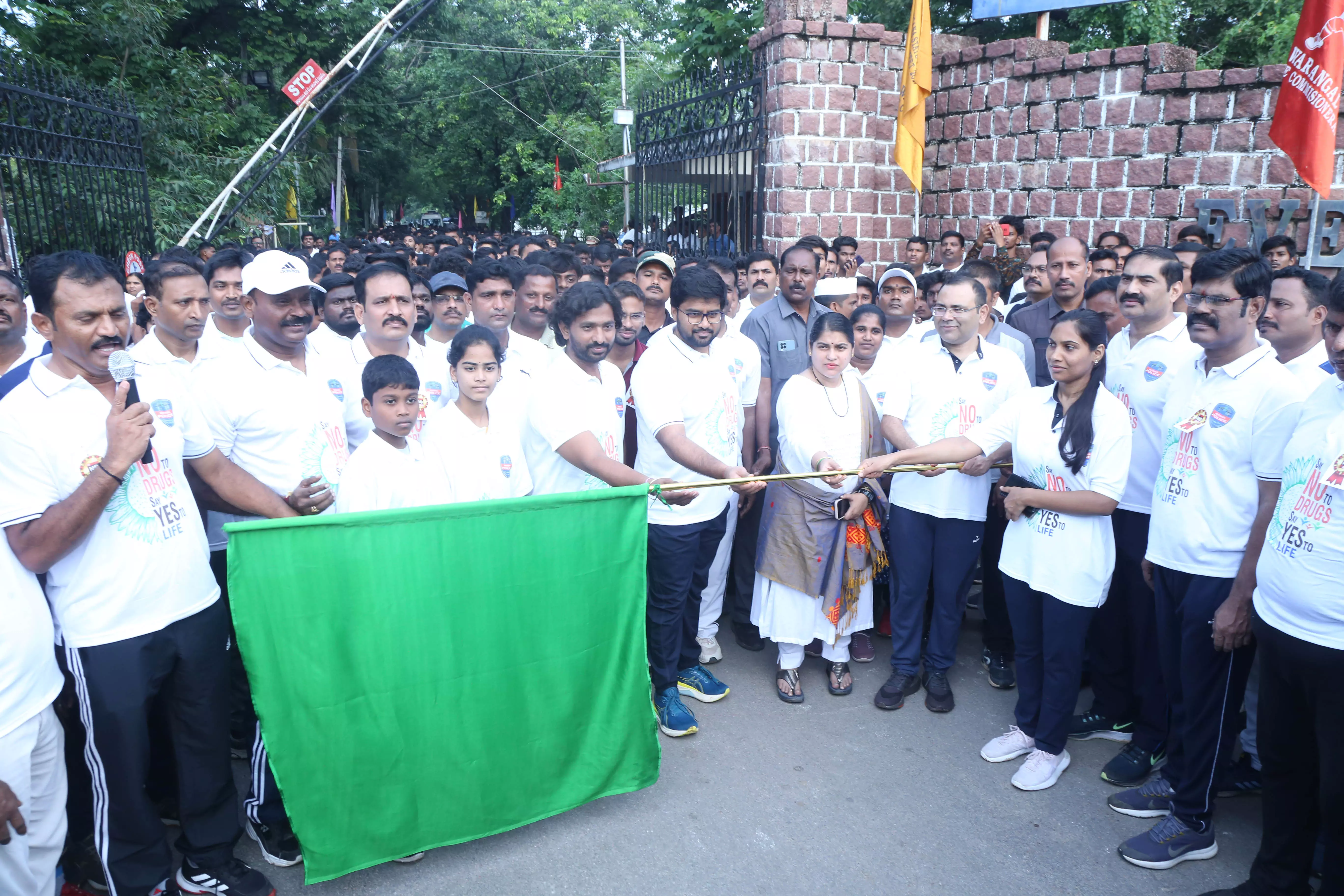 Warangal Police Lead 4K Run to Raise Awareness on Drug Dangers Among Youth Warangal Police Lead 4K Run to Raise Awareness on Drug Dangers Among Youth