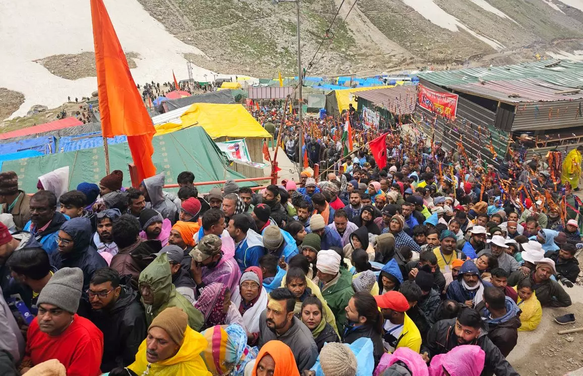 In 52 Days, Over Half a Million Devotees Paid Obeisance at Amarnath In 52 Days, Over Half a Million Devotees Paid Obeisance at Amarnath