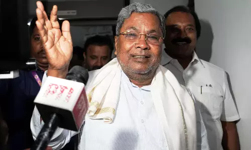 Siddaramaiah files writ petition in HC