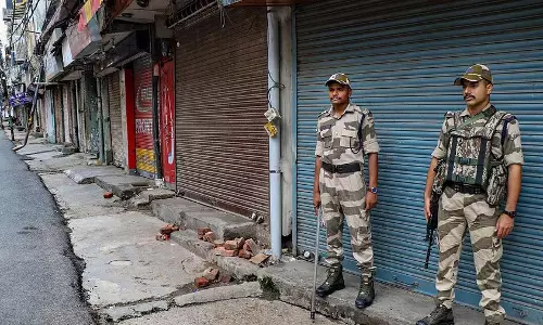 Rongmei Naga Councils Indefinite Bandh Halts Highway Traffic to Imphal Rongmei Naga Councils Indefinite Bandh Halts Highway Traffic to Imphal