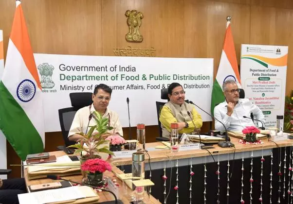 Pilot project for transformation of 60 FPS into Jan Poshan Kendras launched Pilot project for transformation of 60 FPS into Jan Poshan Kendras launched