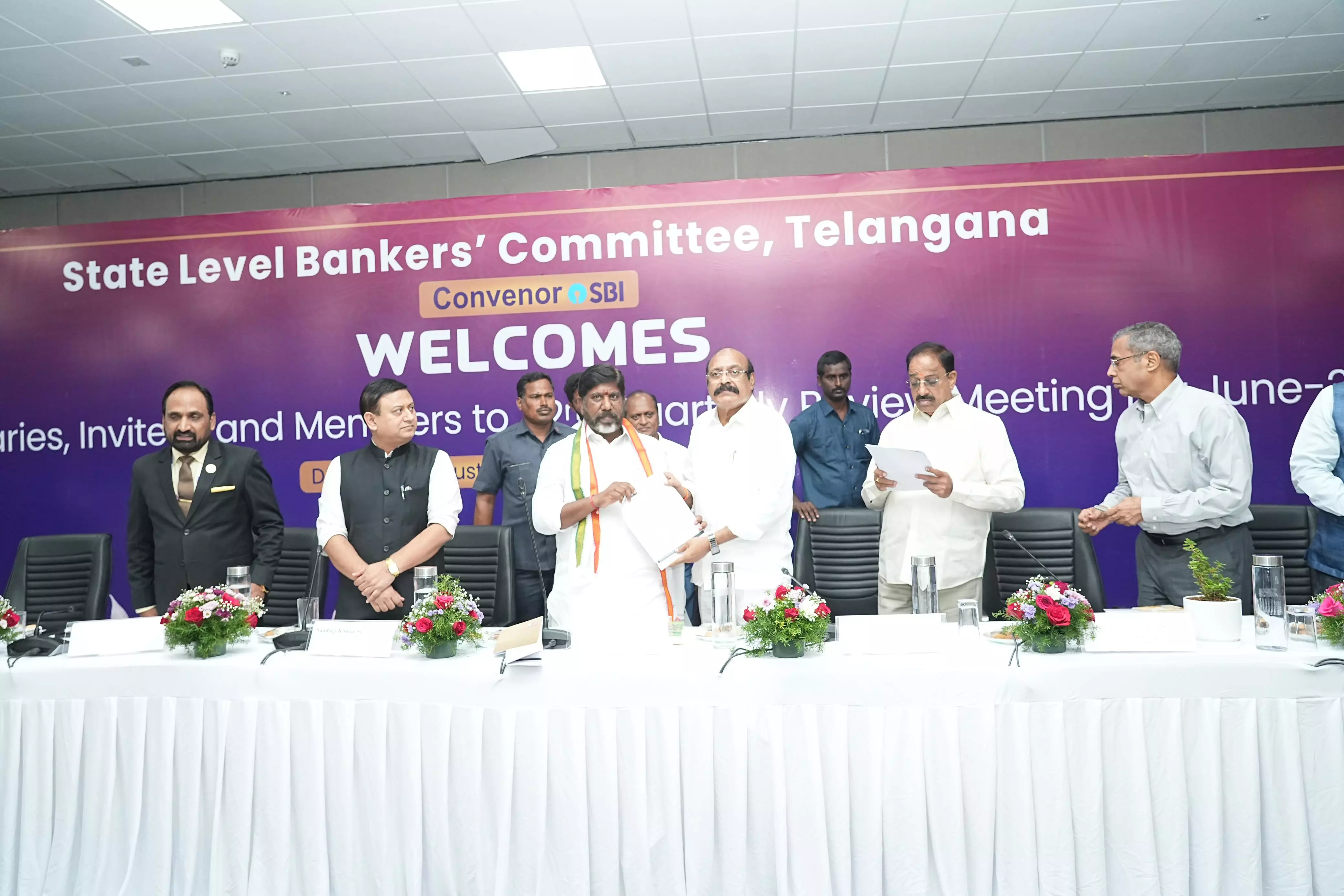 Bhatti: Bankers lag behind in extending fresh crop loans to farmers