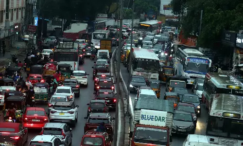Hyderabad: Heavy rain causes waterlogging Hyderabad: Heavy rain causes waterlogging