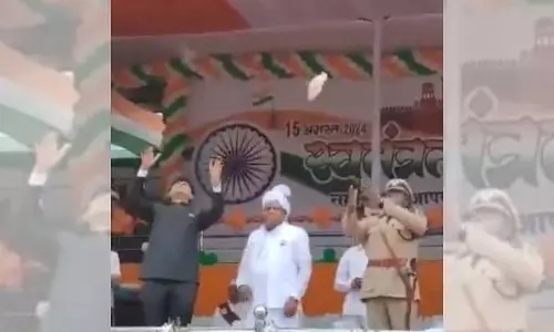 Pigeon Falls Flat During Chhattisgarh I-Day Event