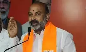 Bandi Appears in Court for Remarks on BRS Leaders Bandi Appears in Court for Remarks on BRS Leaders