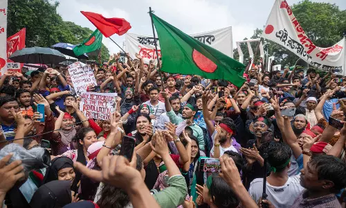 UN Team Arrives to Probe Killings of Protesters in Bangladesh