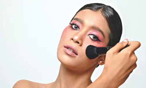 The Blonzing Bombshells