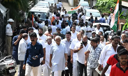 Karnataka: Congress rallies behind MLC Ivan DSouza after stone-pelting incident