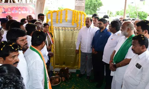 Dont compromise on quality of CC road, drainage works: Tummala