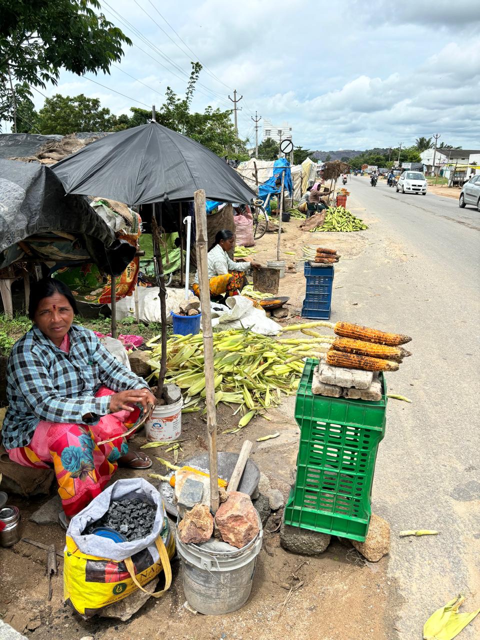 Nizamabad: Roasted corn cobs, boiled kernels turn ubiquitous Nizamabad: Roasted corn cobs, boiled kernels turn ubiquitous