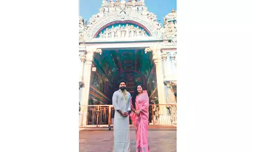 Namita alleges discrimination at Madurai Temple