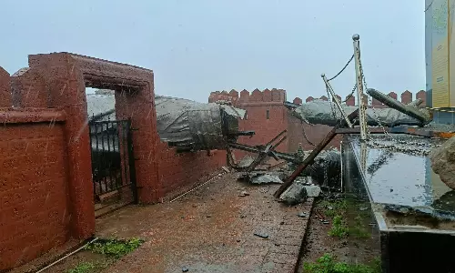 Shivaji Statue Unveiled by PM in December Collapses Shivaji Statue Unveiled by PM in December Collapses