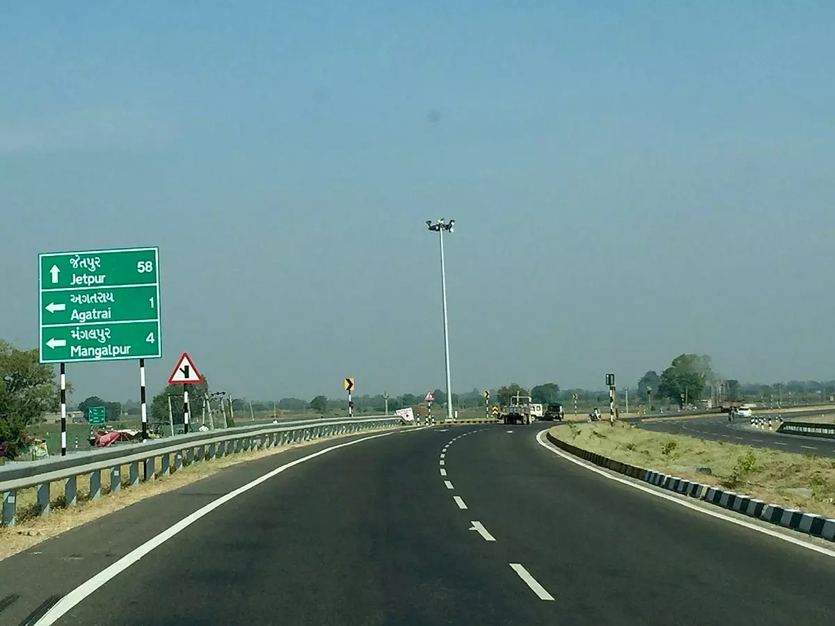 Puncture and Vehicle Repair Soon at Wayside Amenities on Highways Puncture and Vehicle Repair Soon at Wayside Amenities on Highways