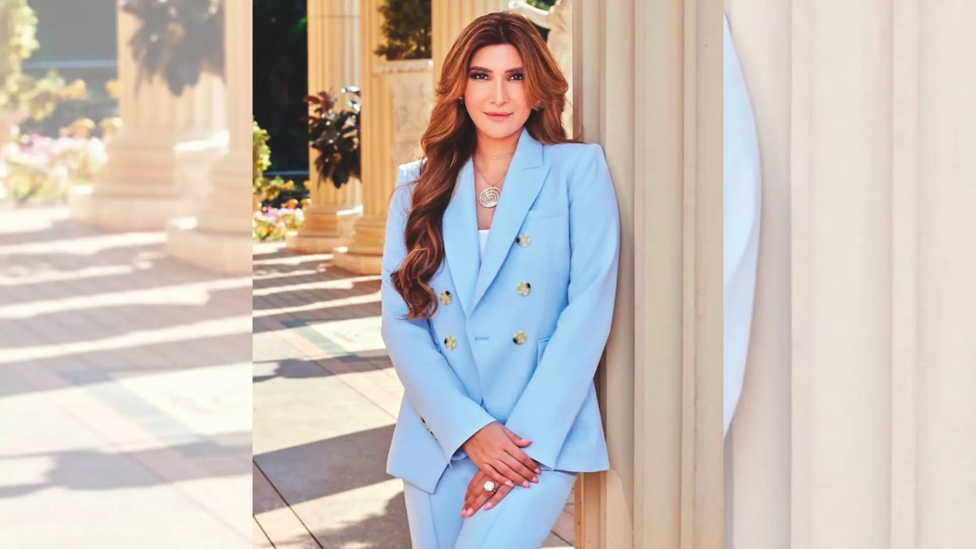 Beyond glitz & glamour Beyond glitz & glamour