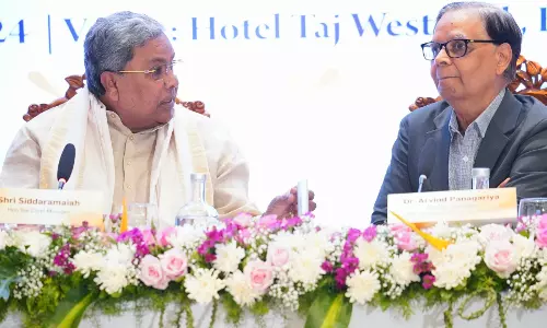 Karnataka CM Seeks 60% State Share in Divisible Pool