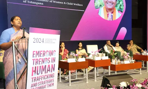 Seethakka calls for eradicating drug addiction and trafficking