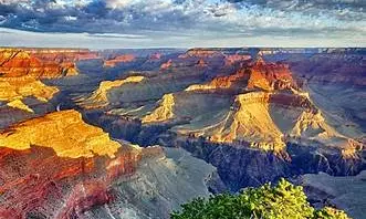 Grand Canyon visitors move to hotels outside the park after unprecedented breaks in water pipeline