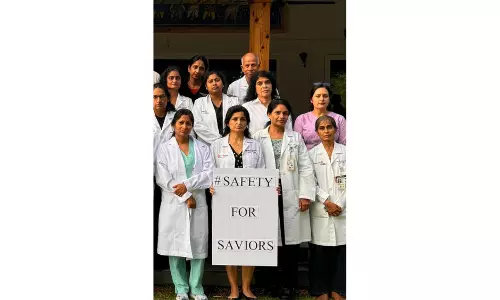Texas Physicians Hold Vigil Protesting Kolkata Doctor’s Tragic Death