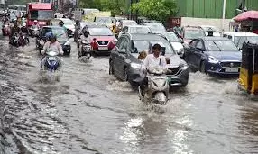 Moderate to heavy rain in Nalgonda district